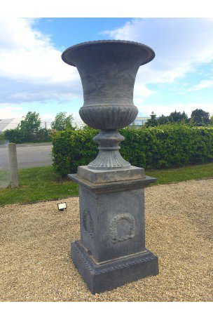 Vase Médicis en fonte Gris